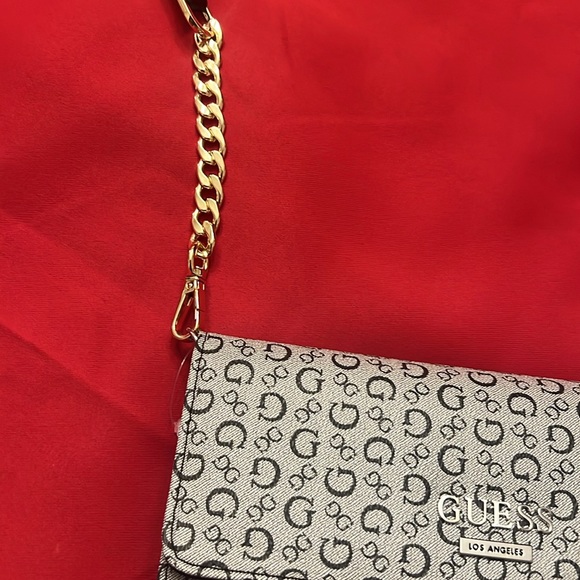 Guess Pocket book Cross body Purse - Picture 5 of 10